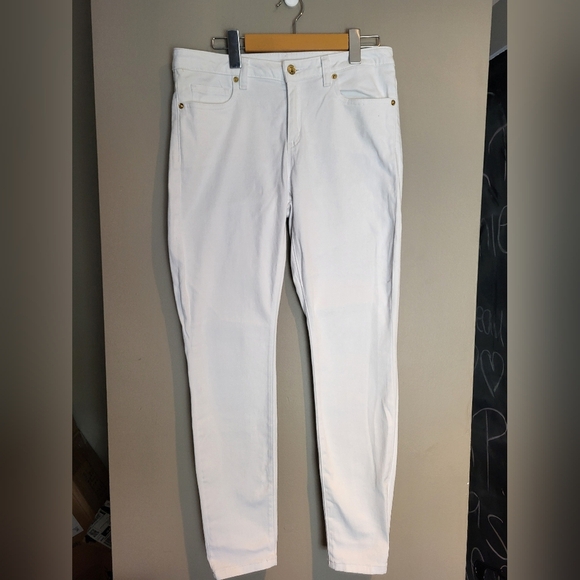 NWOT Michael Kors White Jeans, Size 6 (30x29) - Picture 3 of 7